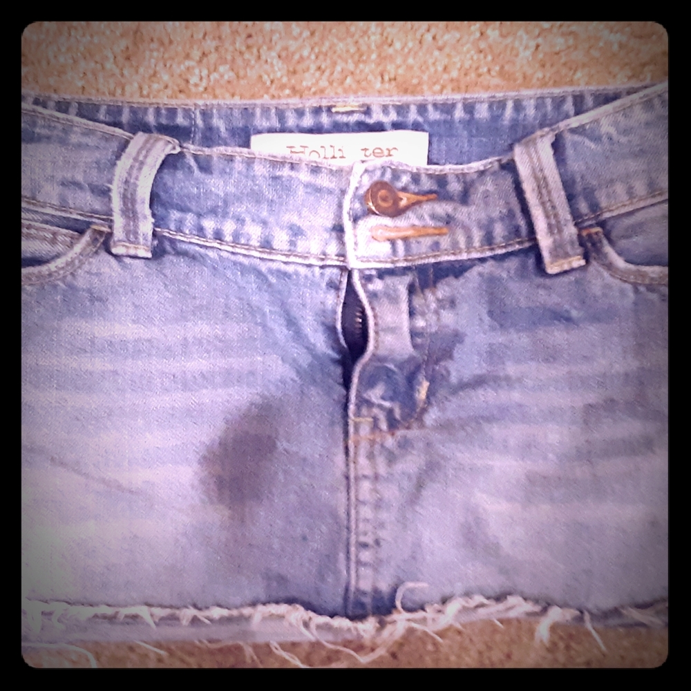 Cut off denim Hollister skirt